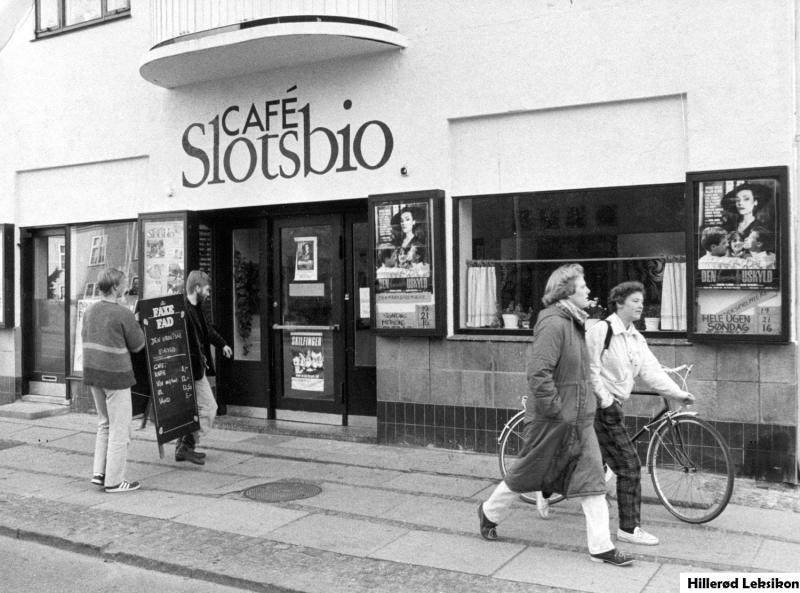 Café Slotsbio, 1985. (Fotograf: Jørgen Rubæk Hansen. Lokalhistorisk Arkiv Hillerød Bibliotek).